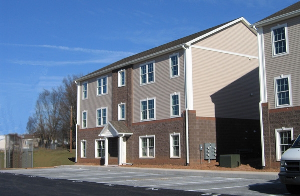 Oak Grove Apartments in Middletown, PA - Building Photo - Building Photo