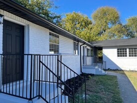 905 30th Ave N, Unit B