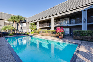2322 Richton in Houston, TX - Building Photo
