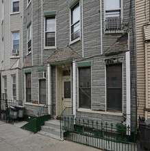 285 Bleecker St in Brooklyn, NY - Building Photo - Building Photo