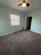 111 N Gray Ave in Joplin, MO - Building Photo - Building Photo