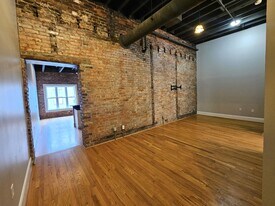 1417 Market St in Chattanooga, TN - Building Photo