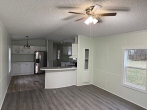 3065 Montgomery Rd in Russellville, KY - Building Photo - Building Photo