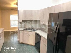 2173 Alliance Ave in North Port, FL - Building Photo - Building Photo