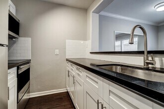 2013 Colquitt St, Unit 3 in Houston, TX - Building Photo - Building Photo
