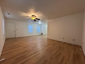 727 W Beck Dr in Fayetteville, AR - Building Photo - Building Photo