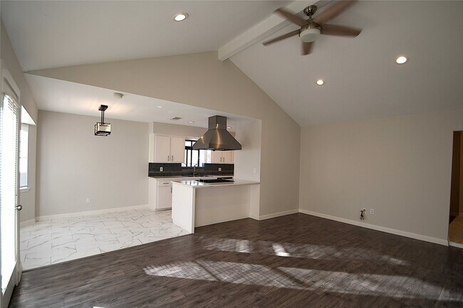 9243 Friendship Rd in Houston, TX - Building Photo - Building Photo