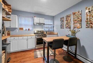 80 Park St in Chelsea, MA - Building Photo - Building Photo