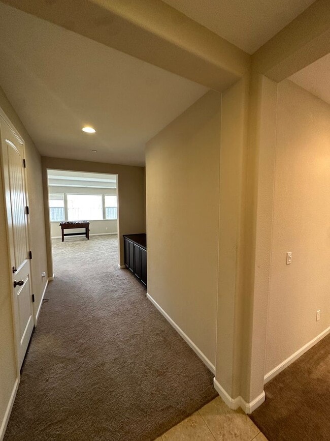 3251 Tinker Creek Way in Chico, CA - Building Photo - Building Photo