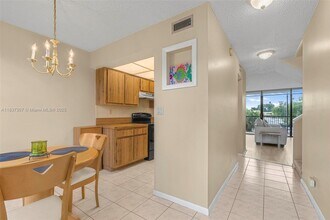 2911 SW 87th Terrace in Davie, FL - Building Photo - Building Photo
