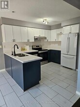 83 Wood Grove Crescent in Cambridge, ON - Building Photo - Building Photo