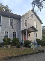 1103 Albemarle St in Brunswick, GA - Building Photo