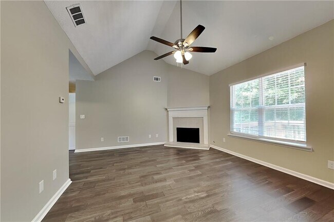405 Aristocrat Dr SW in Loganville, GA - Building Photo - Building Photo