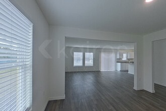 21262 Quesada Ave in Port Charlotte, FL - Foto de edificio - Building Photo