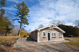 220 Wylie School Rd in Voluntown, CT - Building Photo - Building Photo