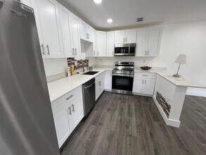 4111 Stirling Rd, Unit 209 in Davie, FL - Building Photo - Building Photo