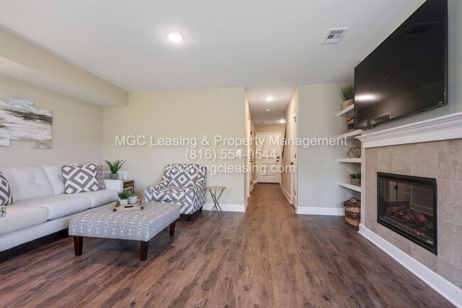property at 9318 N Main St