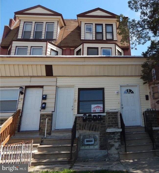 5717 N Park Ave in Philadelphia, PA - Building Photo - Building Photo