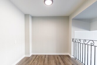 240-280 Montmorency in Hamilton, ON - Building Photo - Building Photo