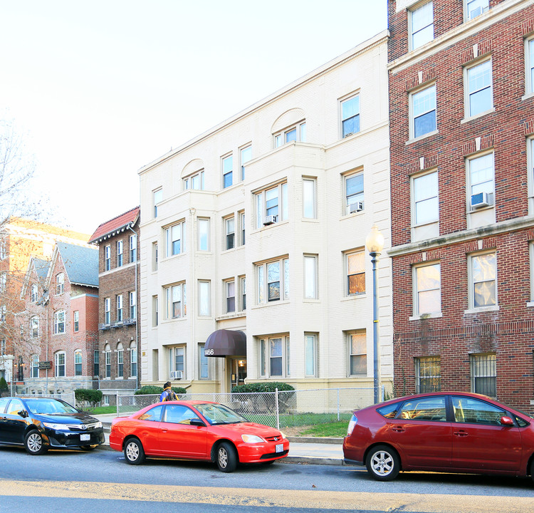 Ravenswood in Washington, DC - Building Photo