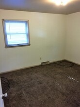 2604 40th Pl, Unit Apt. B in Highland, IN - Building Photo - Building Photo