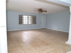 15130 Jackson St in Miami, FL - Building Photo - Building Photo