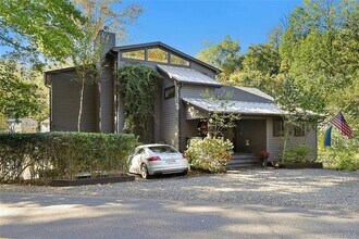 188 Ferdon Ave in Orangetown, NY - Building Photo - Building Photo