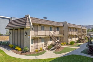 Meadowlark Apartments in San Marcos, CA - Building Photo