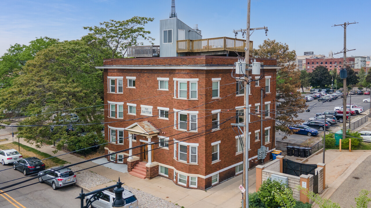 Cherry Street Lofts in Grand Rapids, MI - Building Photo