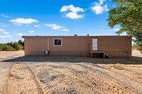 4458 Dobbs Rd in Mojave, CA - Building Photo - Building Photo