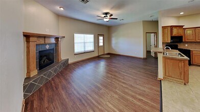 16409 Stoneview Dr in Oklahoma City, OK - Building Photo - Building Photo