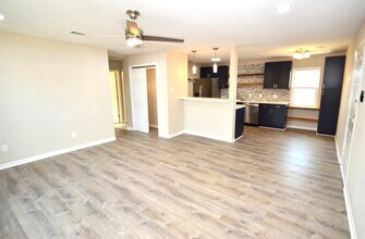 1725 Avenue O in Galveston, TX - Building Photo - Building Photo