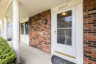 8047 Simfield Rd in Dublin, OH - Building Photo - Building Photo