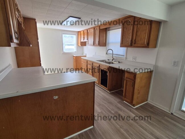 3425 S Dayton Ave in Muncie, IN - Building Photo - Building Photo