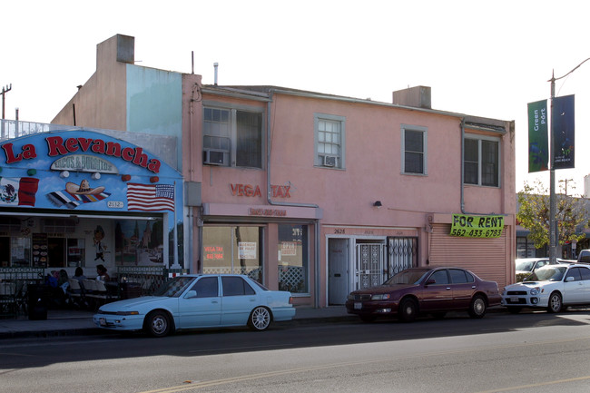 2626 E Anaheim St in Long Beach, CA - Building Photo - Building Photo