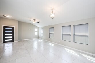 7106 EL MESON DR in Laredo, TX - Building Photo - Building Photo