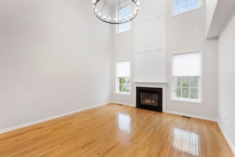 64 Henning Ter, Unit 64 in Denville, NJ - Building Photo - Building Photo