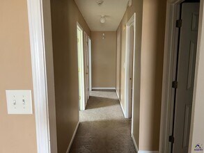 105 Sark Dr in Warner Robins, GA - Building Photo - Building Photo