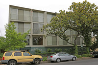 Century Plaza in Sacramento, CA - Foto de edificio - Building Photo