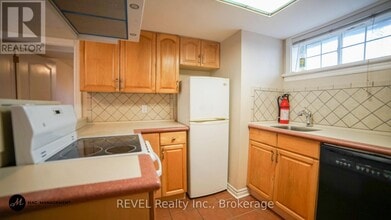 31 Philip St in St Catharines, ON - Building Photo - Building Photo