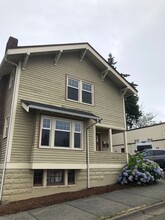 1304 Ellis St in Bellingham, WA - Building Photo - Building Photo