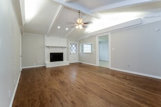 214 Star Cir in Hueytown, AL - Foto de edificio - Building Photo