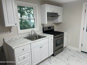 50 Herbert St in Red Bank, NJ - Building Photo - Building Photo