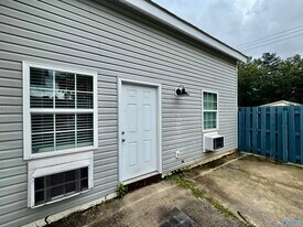 3702 Squaw Valley Dr SW in Huntsville, AL - Building Photo