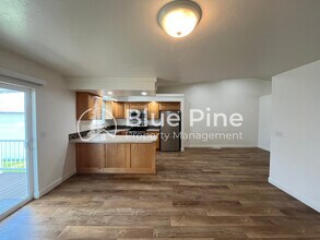 3794 John Adams Pkwy in Ammon, ID - Building Photo - Building Photo