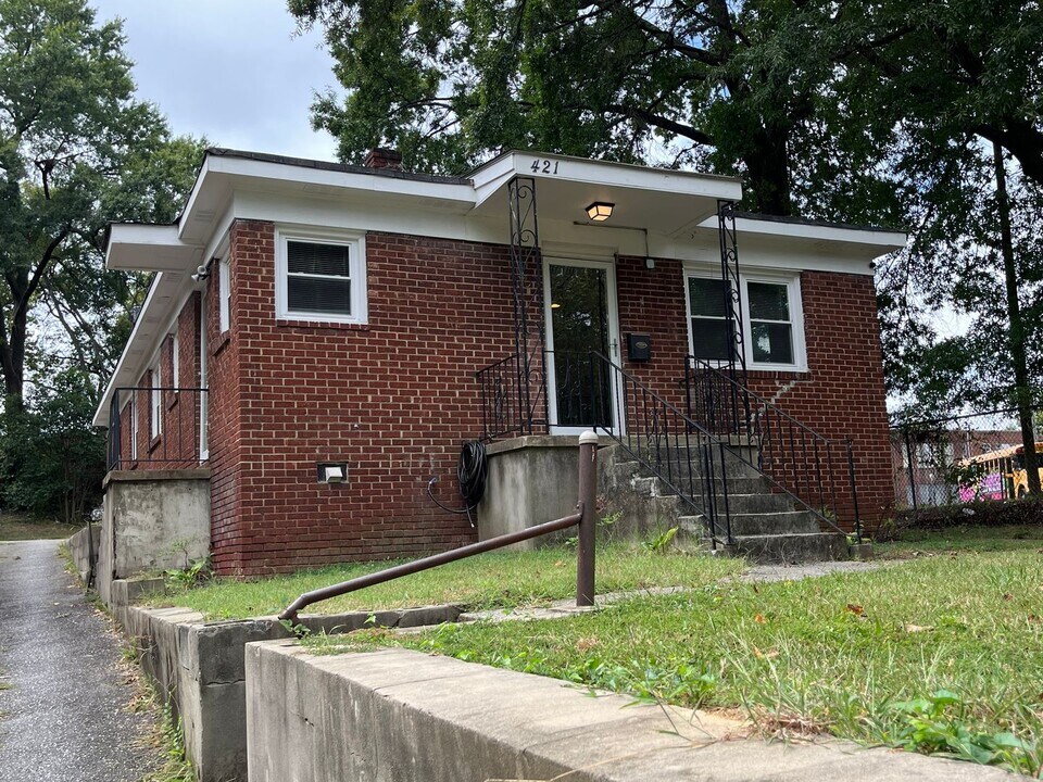 421 W Kingston Ave in Charlotte, NC - Building Photo