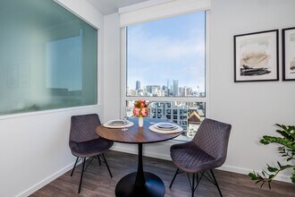 Vance in San Francisco, CA - Foto de edificio - Interior Photo
