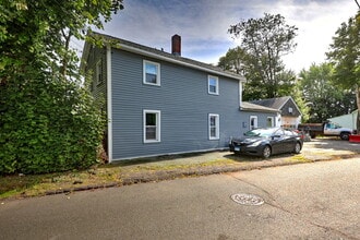 22 Holmes Ave in New Britain, CT - Building Photo - Building Photo