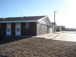 Kirkland & Gregory Drive Apartments in Amarillo, TX - Building Photo - Building Photo