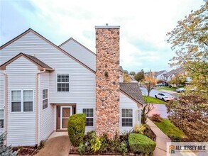 312 Pegasus Rd in Piscataway, NJ - Building Photo - Building Photo